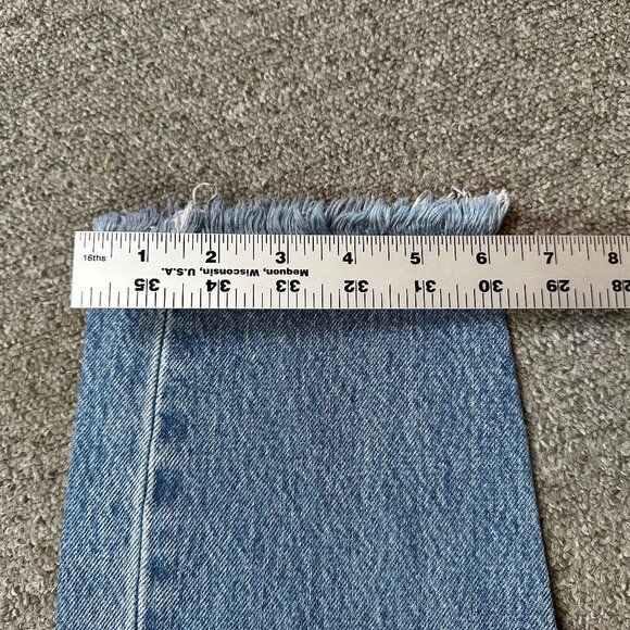 Levi's Medium Wash Distressed Wedgie Raw Hem Denim Jeans Women's Size 29 - Picture 5 of 6